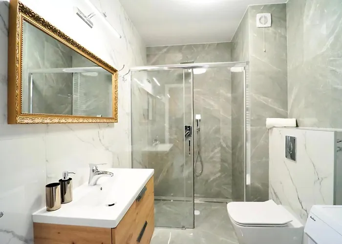 Every Sky - Kilinskiego 17a-17b-17c * 스클라르스카포렘바