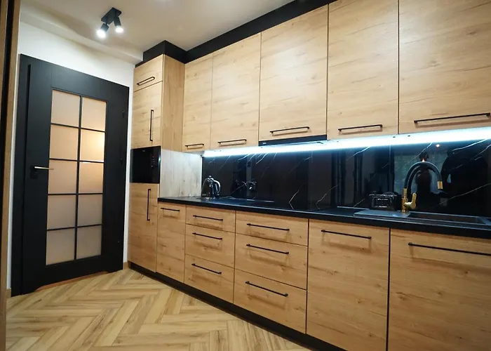 Every Sky - Kilinskiego 17a-17b-17c 스클라르스카포렘바